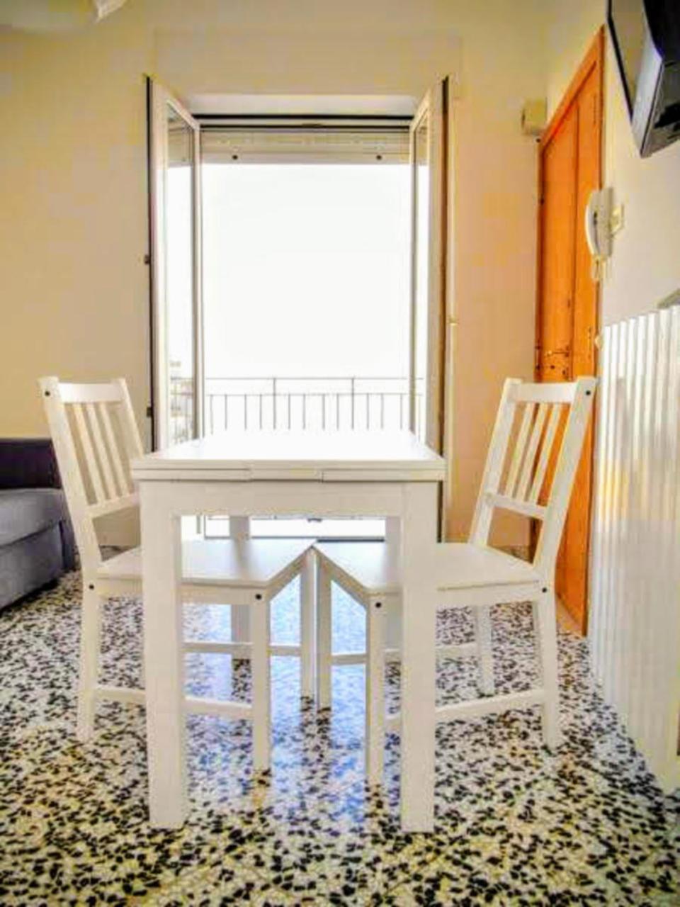 Suite Rotari - Affitti Brevi Italia Monte SantʼAngelo Exterior foto